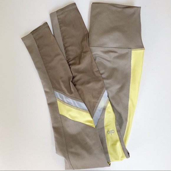 ALO Yoga Pants - alo athletic leggings